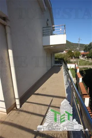 Apartamento en Venta en Herceg-Novi, Montenegro - foto 2