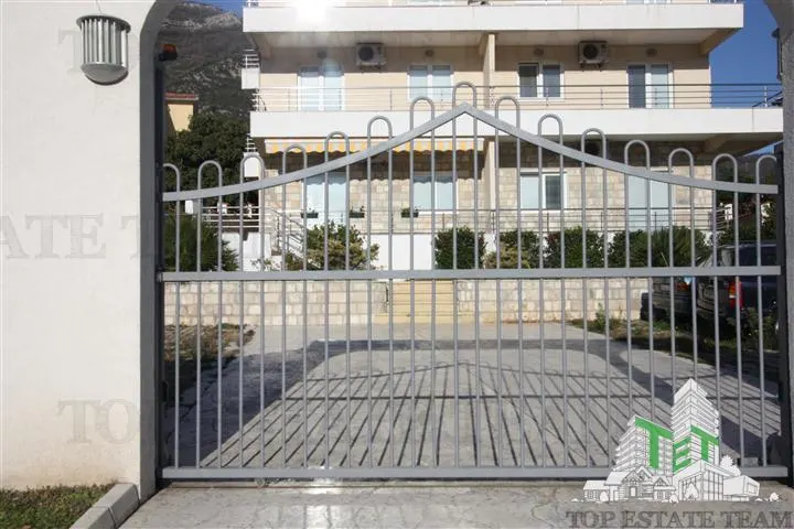 Apartamento en Venta en Herceg-Novi, Montenegro - foto 12