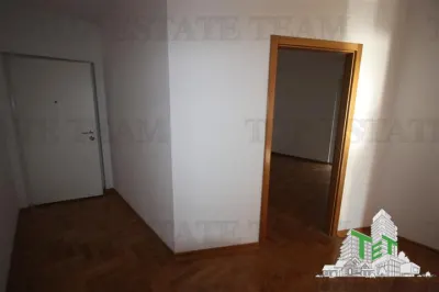 Apartamento en Venta en Herceg-Novi, Montenegro - foto 9