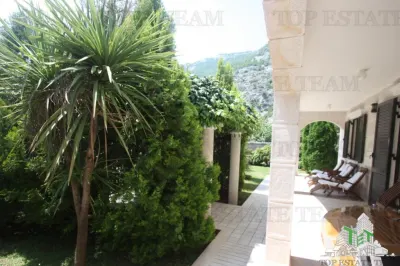 Villa en Venta en Kotor, Montenegro - foto 3