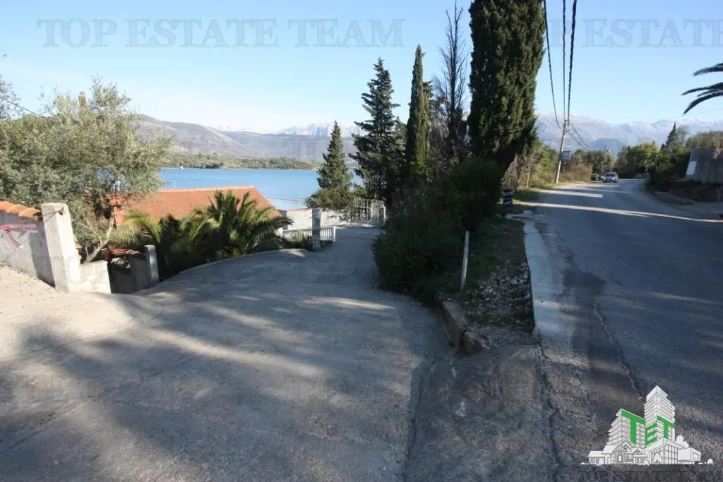 Building Land for Sale in Tivat, Montenegro - foto 2