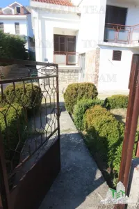 Villa en Venta en Budva, Montenegro - foto 3
