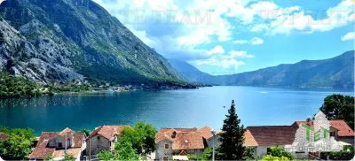 Hotel en Venta en Kotor, Montenegro - Kotor