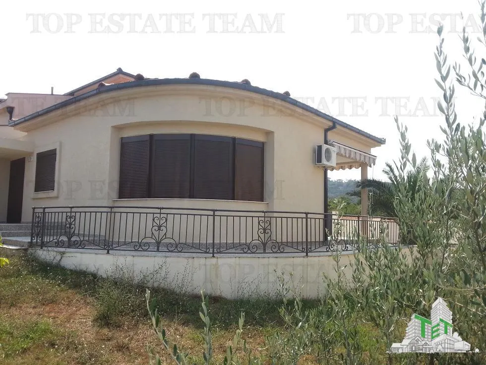 Villa for Sale in Bar, Montenegro - foto 2