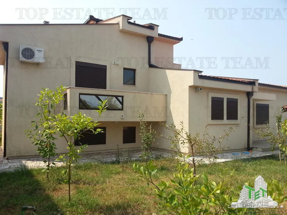 Villa for Sale in Bar, Montenegro - foto 3