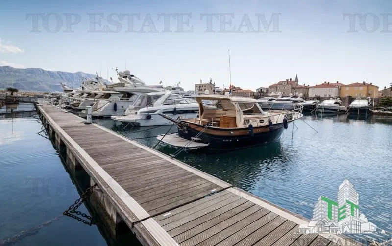 Apartamento en Venta en Budva, Montenegro - foto 13