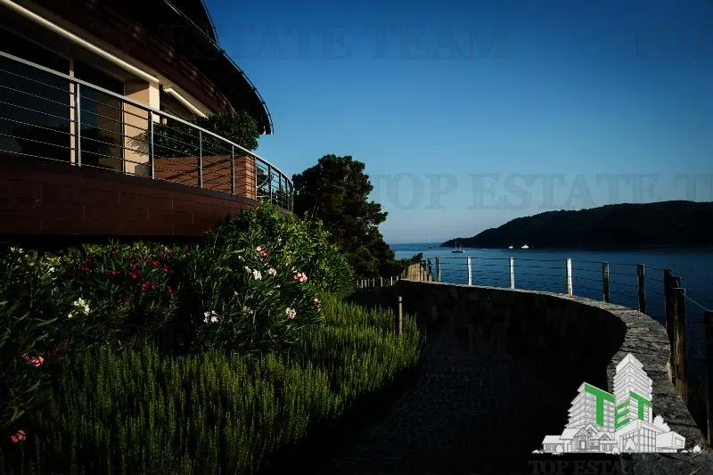 Apartamento en Venta en Budva, Montenegro - foto 4