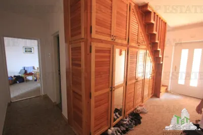 Villa en Venta en Budva, Montenegro - foto 6