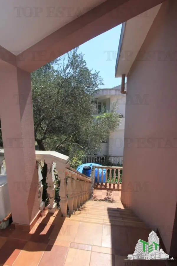 Villa en Venta en Budva, Montenegro - foto 10