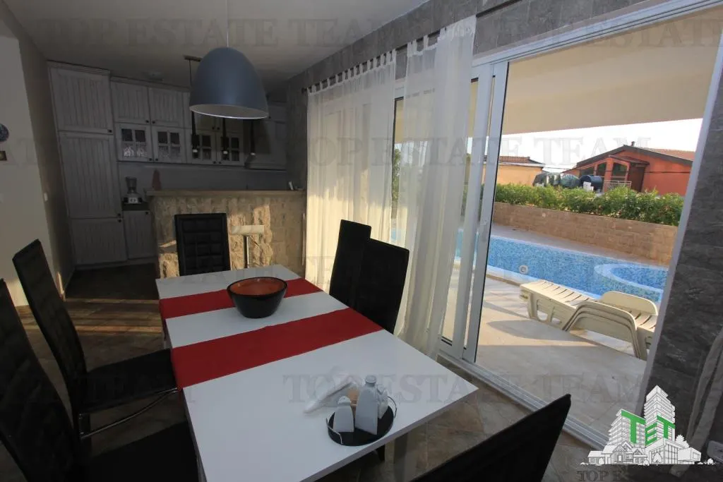 Villa en Venta en Budva, Montenegro - foto 12