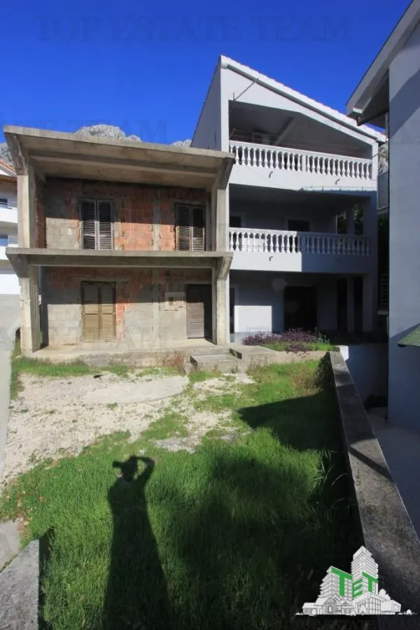 Villa à Vendre à Kotor, Monténégro - foto 1