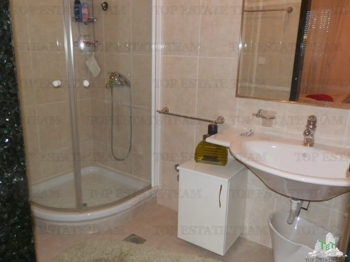 Apartment for Sale in Tivat, Montenegro - foto 2