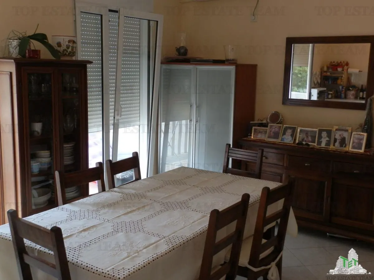 Apartment for Sale in Tivat, Montenegro - foto 4