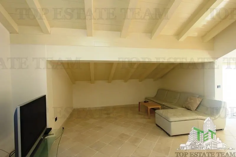 Villa en Venta en Budva, Montenegro - foto 15