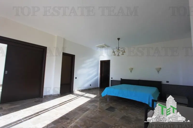 Villa en Venta en Budva, Montenegro - foto 22