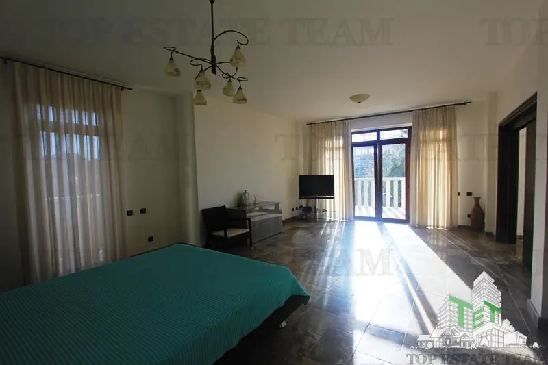 Villa en Venta en Budva, Montenegro - foto 23