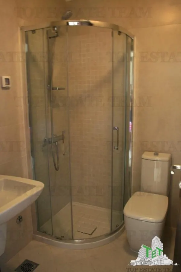 Villa en Venta en Budva, Montenegro - foto 9