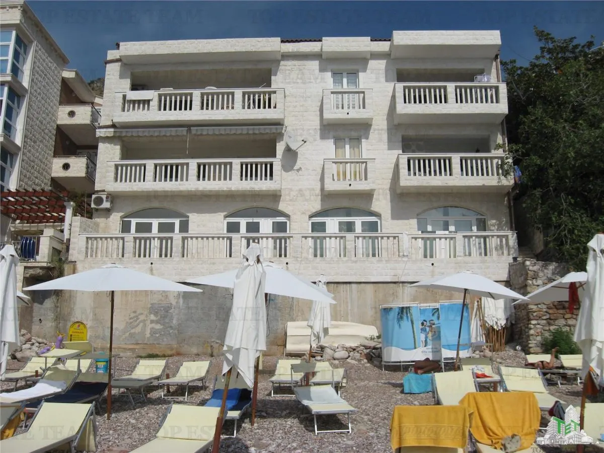 Appartement à Vendre à Budva, Monténégro - foto 1
