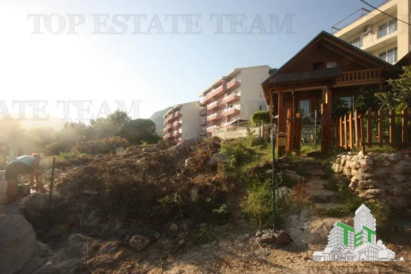 Terreno para Construir en Venta en Budva, Montenegro - foto 1