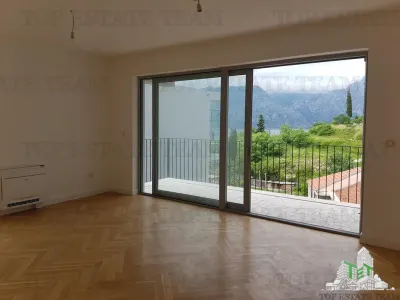 Apartment for Sale in Kotor, Montenegro - foto 8