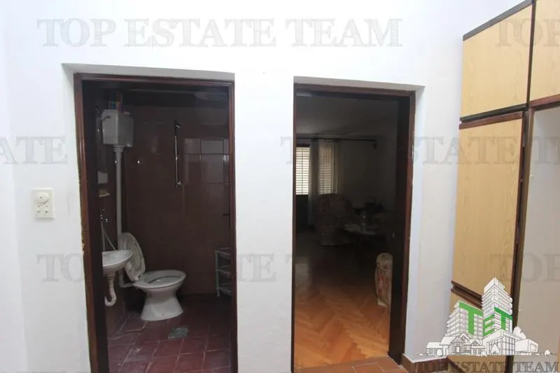 Villa en Venta en Bar, Montenegro - foto 12