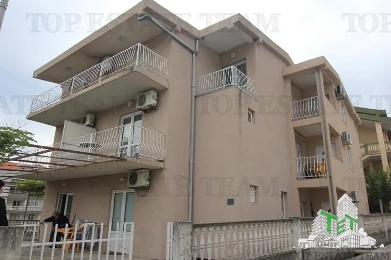 Villa en Venta en Bar, Montenegro - foto 5