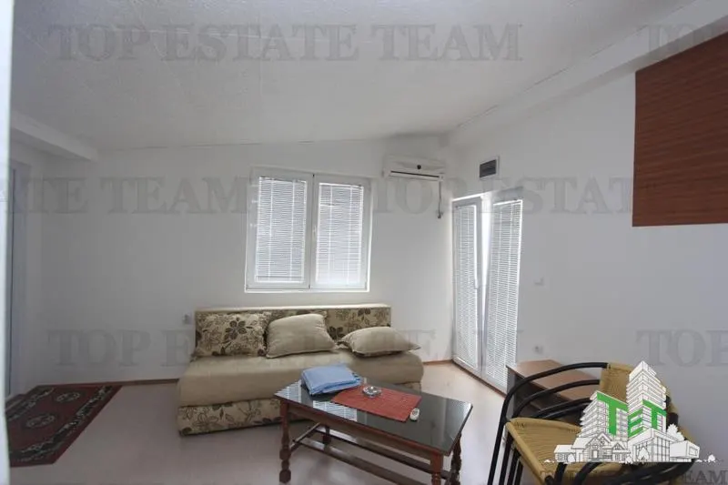 Villa en Venta en Bar, Montenegro - foto 9