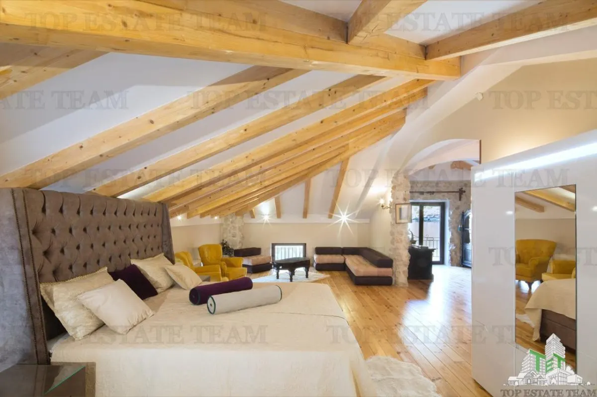 Villa for Sale in Kotor, Montenegro - foto 7