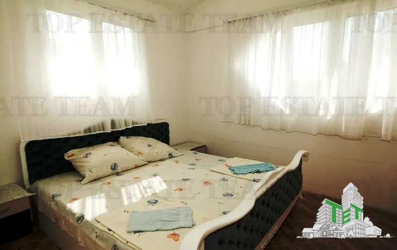 Villa en Venta en Bar, Montenegro - foto 2