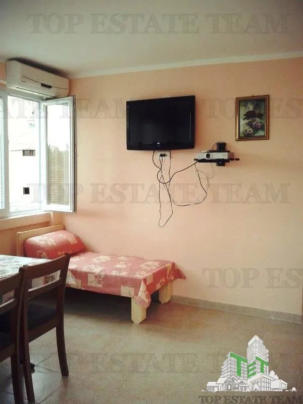 Villa en Venta en Bar, Montenegro - foto 8