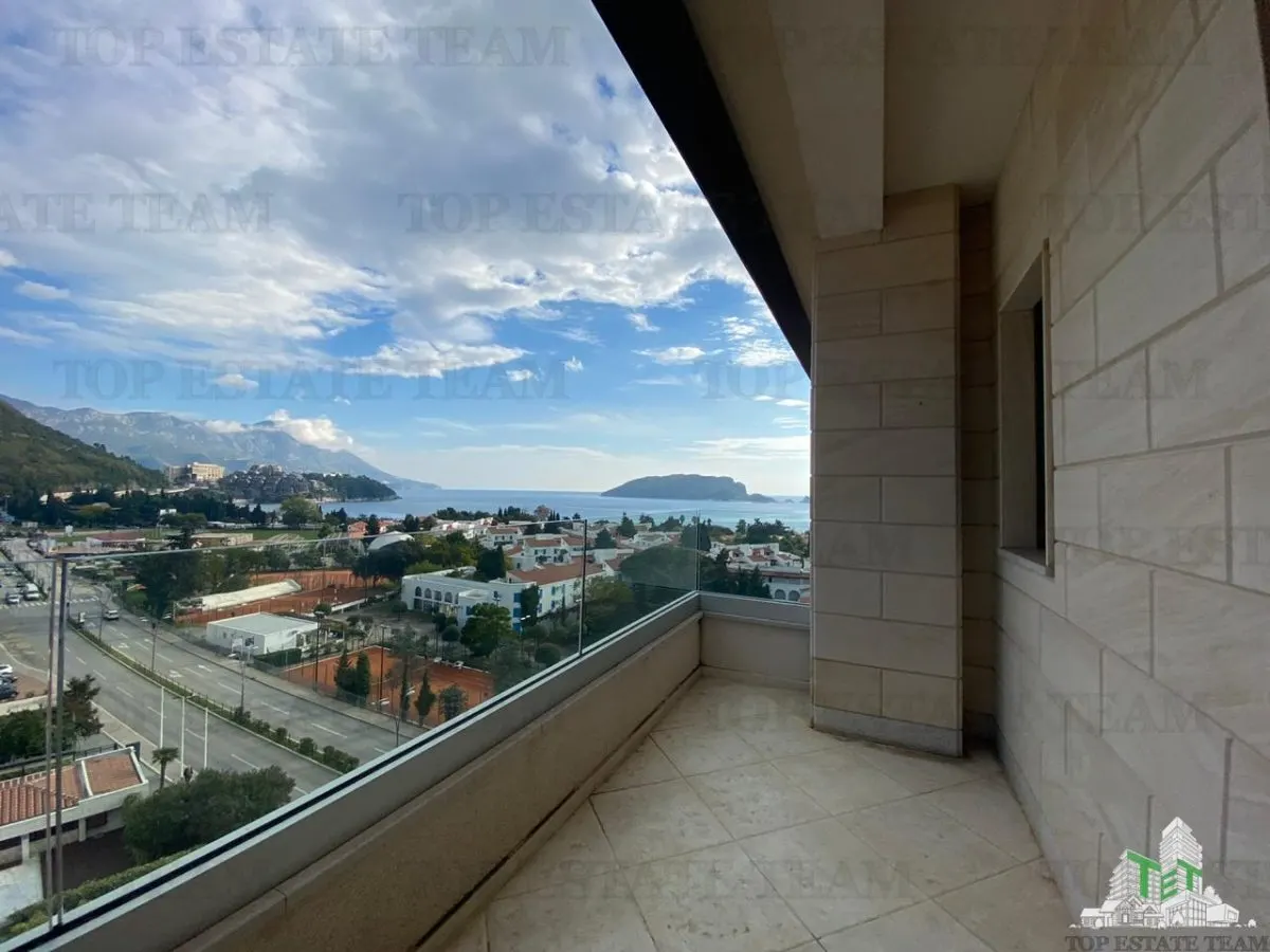 Apartment for Sale in Budva, Montenegro - foto 1