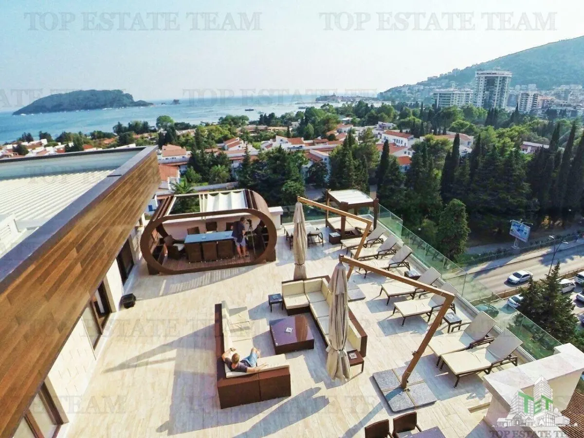 Apartment for Sale in Budva, Montenegro - foto 17