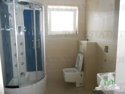 Villa en Venta en Kotor, Montenegro - foto 7