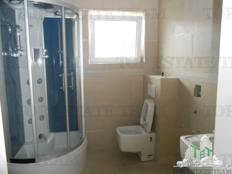 Villa en Venta en Kotor, Montenegro - foto 7