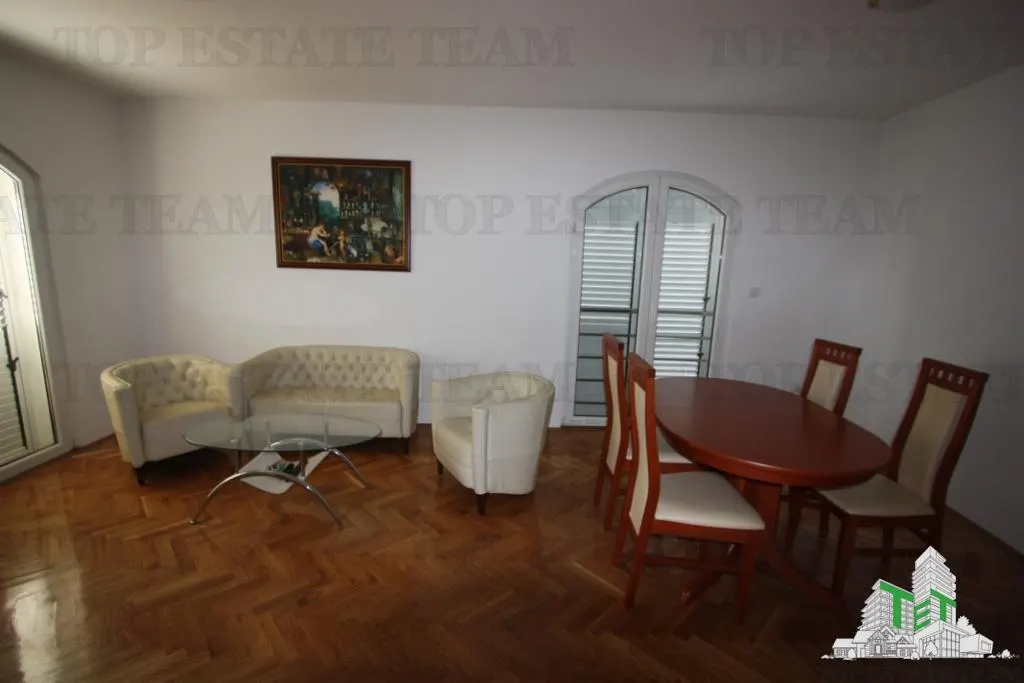 Apartamento en Venta en Herceg-Novi, Montenegro - foto 3