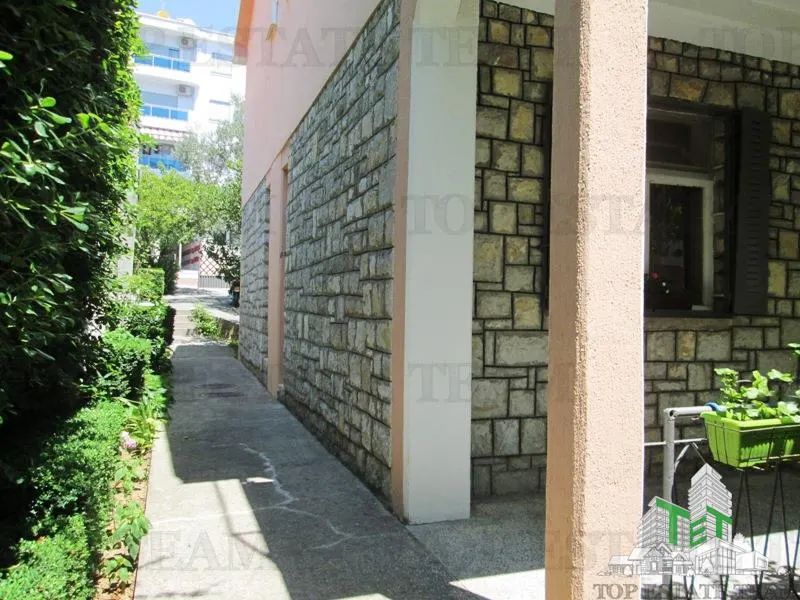 Villa en Venta en Budva, Montenegro - foto 12