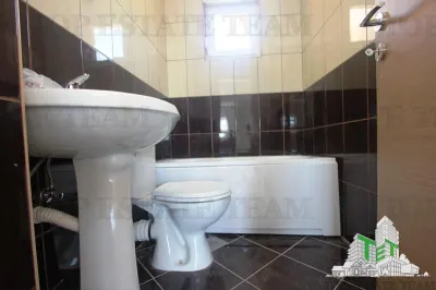 Villa en Venta en Herceg-Novi, Montenegro - foto 17