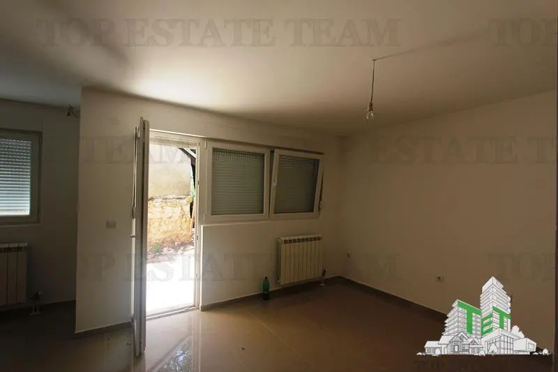 Villa en Venta en Herceg-Novi, Montenegro - foto 3