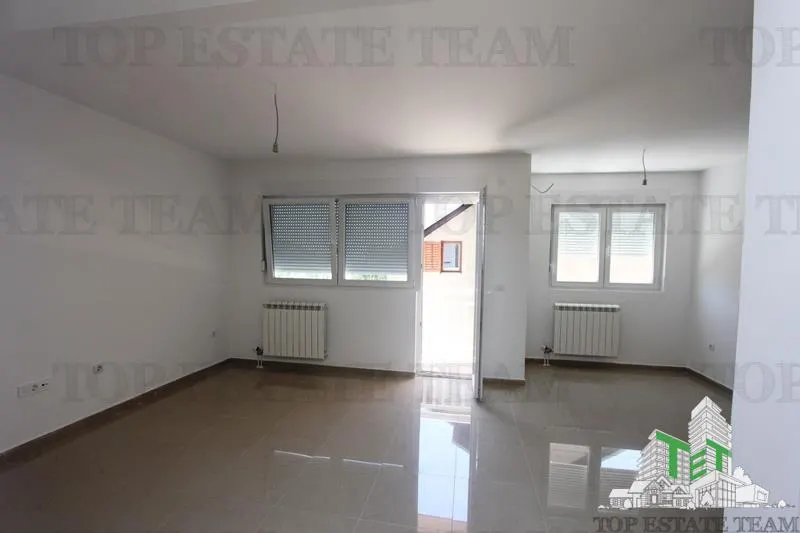 Villa en Venta en Herceg-Novi, Montenegro - foto 7