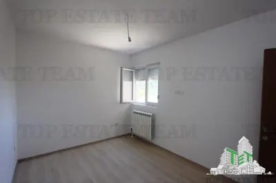 Villa en Venta en Herceg-Novi, Montenegro - foto 9