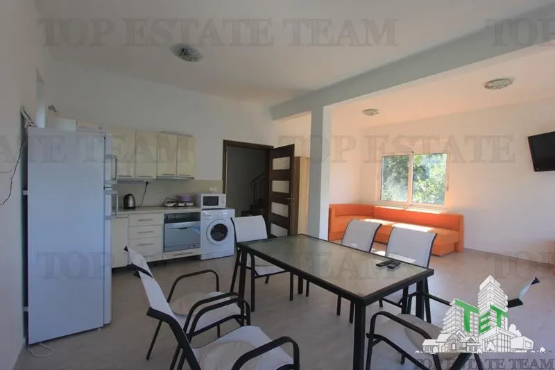 Villa en Venta en Tivat, Montenegro - foto 3