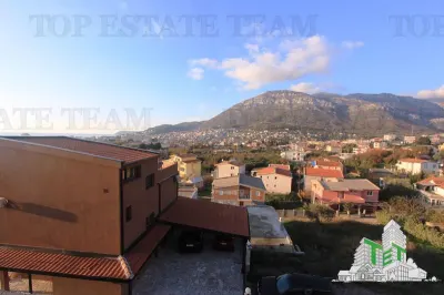 Villa en Venta en Bar, Montenegro - foto 12