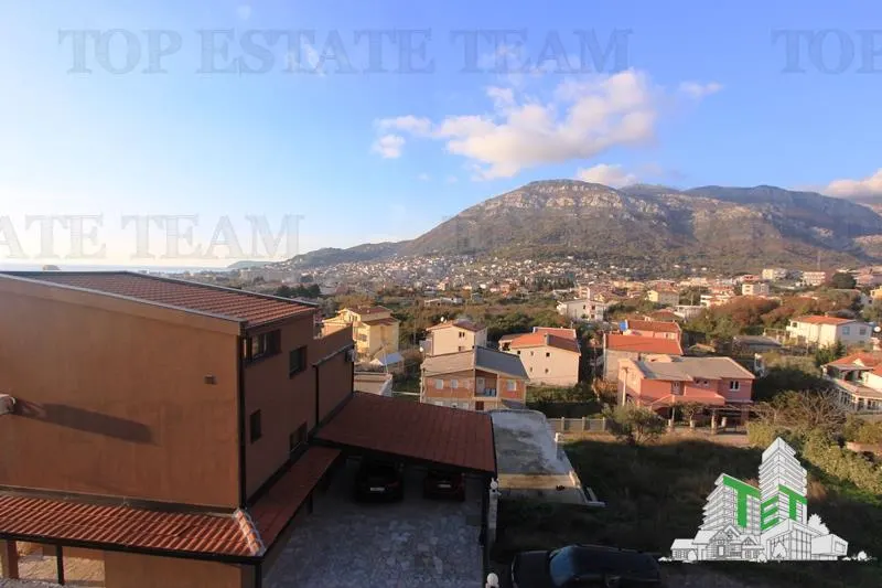 Villa en Venta en Bar, Montenegro - foto 12