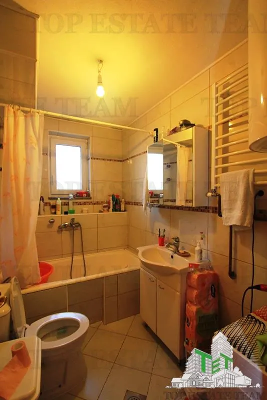 Villa en Venta en Bar, Montenegro - foto 7