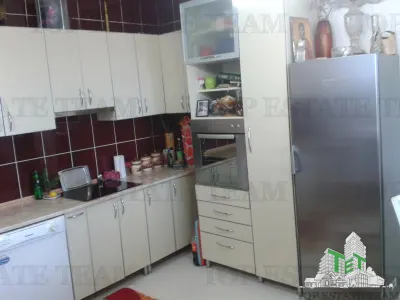 Villa en Venta en Bar, Montenegro - foto 4