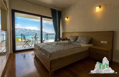 Villa for Sale in Herceg-Novi, Montenegro - foto 6