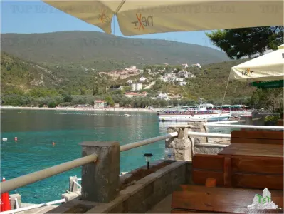 Villa for Sale in Herceg-Novi, Montenegro - foto 2
