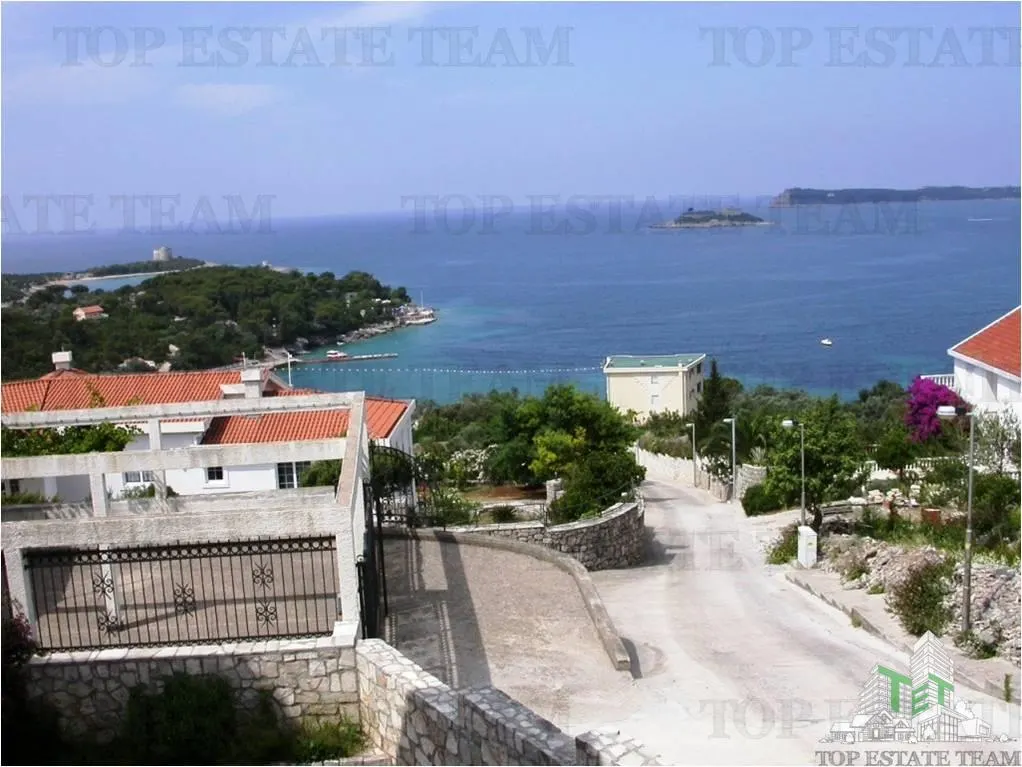 Villa for Sale in Herceg-Novi, Montenegro - foto 9