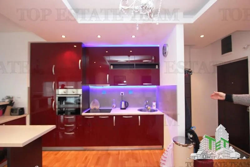 Apartamento en Venta en Budva, Montenegro - foto 3