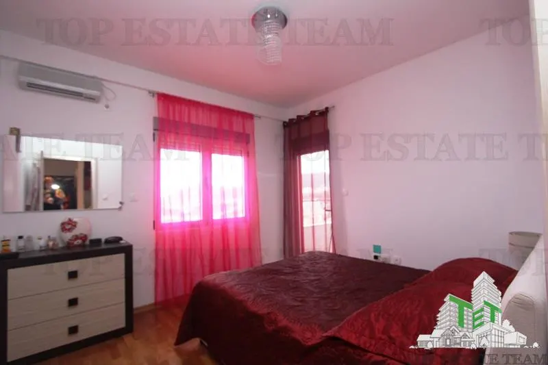 Apartamento en Venta en Budva, Montenegro - foto 5